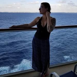 Meet your Posher, Natalie